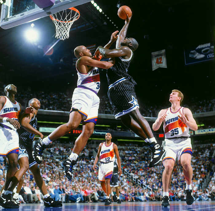 1994-shaquille-o-neal-charles-barkley-017060985_0.jpg